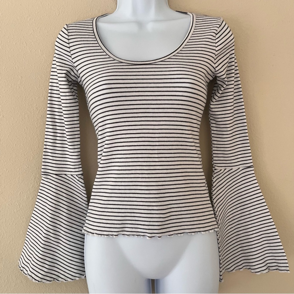 Y2K Hollister Ribbed Top Small Bell Sleeve Lettuce Hem Striped Bella Indie